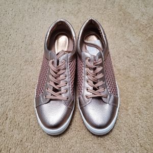 Steven Napa Rose Gold Metallic Sneaker sz 8.5W
